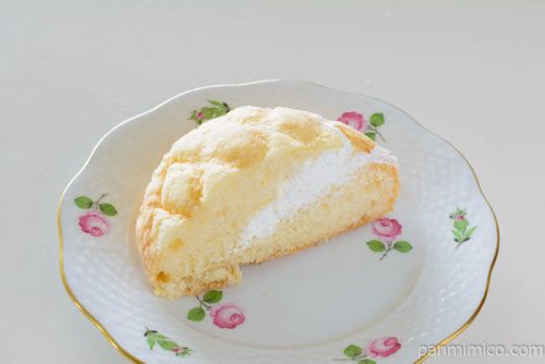 ルパンクリームメロンパン中身