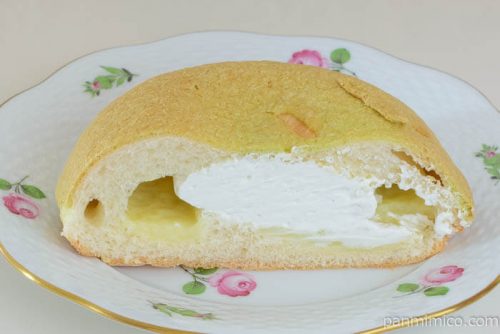 とみたメロンハウスダブルクリームメロンパン青肉中身