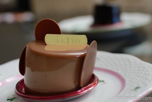 パティスリーアキトゆずとミルクチョコ横