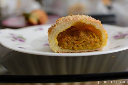 KOKOROカレーパン中身