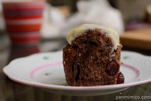 テーラテールコーヒーのパン中身