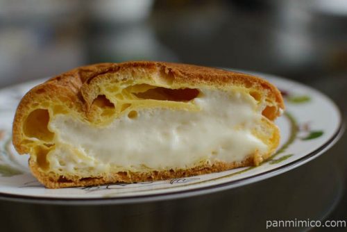 梅屋米粉シュークリーム中身