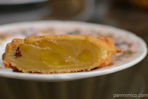 クローバーリーフクリスピータイヤキ栗金時中身