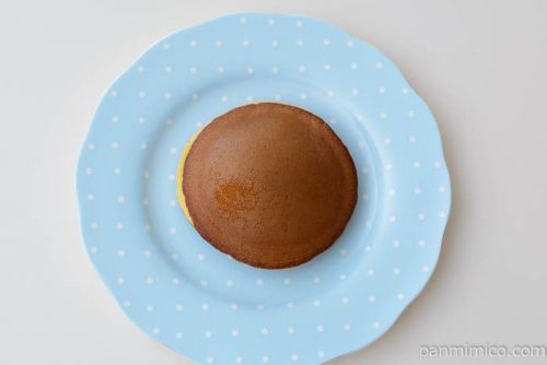 もちもちのどら焼・北海道バター餡【モンテール】皿盛り