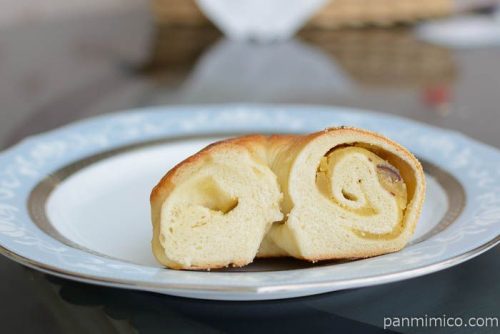 アンプードゥ栗とさつまいものベーグル中身