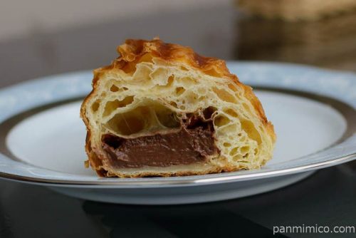 神戸ハイカラメロンパン チョコメロワッサン【コープこうべ】中身