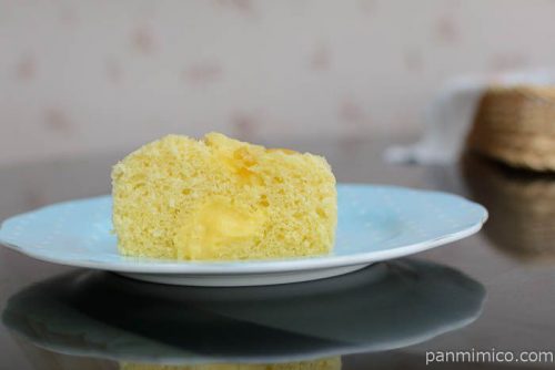 りんごジュースを使ったりんごカスタード蒸しぱん【ヤマザキ】中身