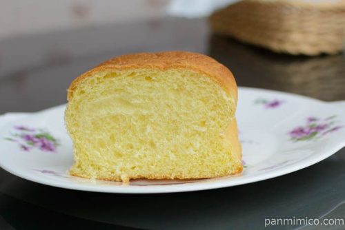 バター風味のちぎれるブリオッシュパン【ヤマザキ】中身