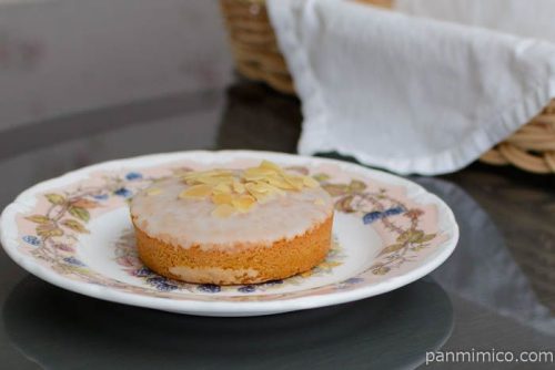 発酵バター香るバターケーキラム酒風味【ファミリーマート】横