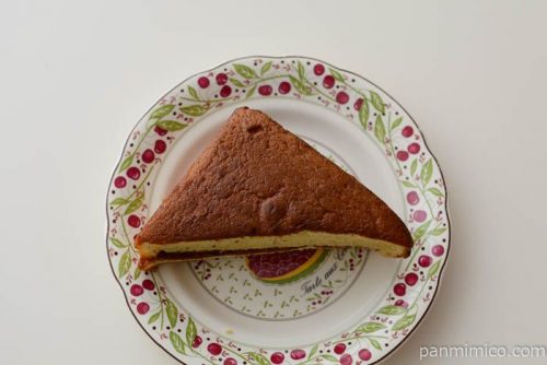 マイモーニングバナナケーキ【ヤマザキ】皿盛り