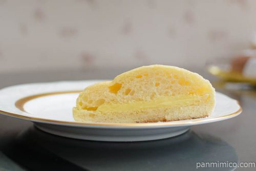 マーガリンメロンパン【神戸屋】中身