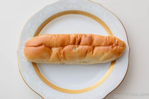 もっちりとしたいちじくロール（乳酸菌入りチーズクリーム）皿盛り