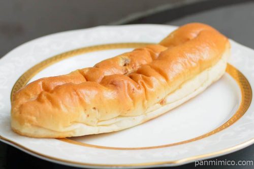 もっちりとしたいちじくロール（乳酸菌入りチーズクリーム）横