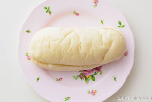 もっちりとした白いコッペパン　黒蜜きなこ～求肥入～ローソン皿盛り