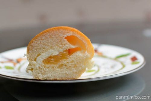 贅沢仕立てサンドロール りんご＆ホイップ【パスコ】中身