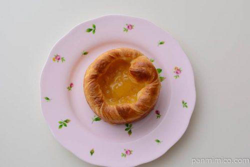 りんご&はちみつデニッシュ【タカキベーカリー】皿盛り