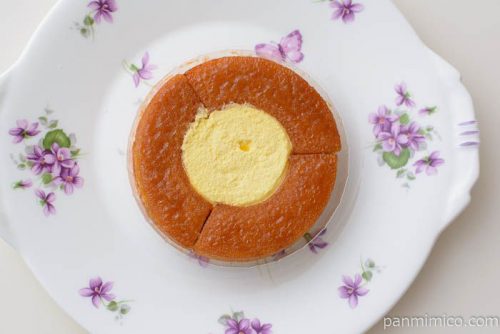 ファミリーマート クリーミーバウムケーキ クレームブリュレ風皿盛り