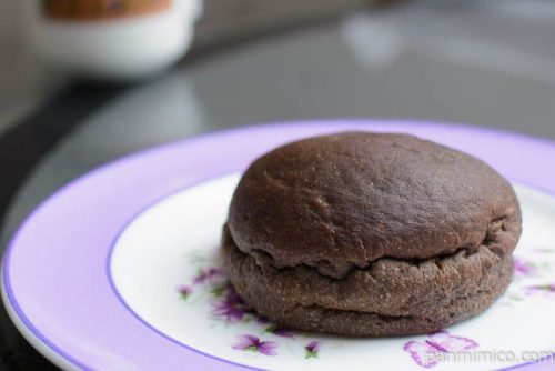 ローソン ブランのほろにがショコラパン ホイップクリーム入横