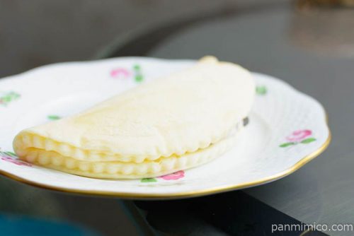ヤマザキ もち食感オムレット チョコチップ&クッキークリーム横