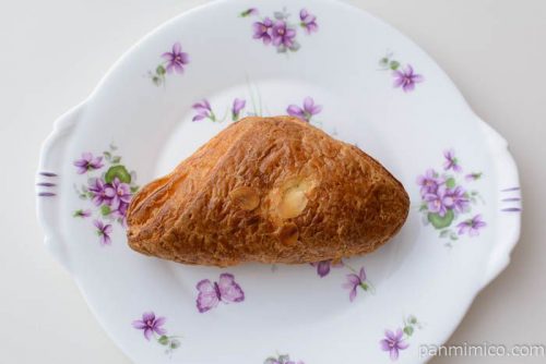 クリームデニッシュ【タカキベーカリー】皿盛り