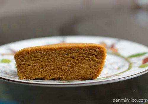 生キャラメル蒸しケーキ【ヤマザキ】中身