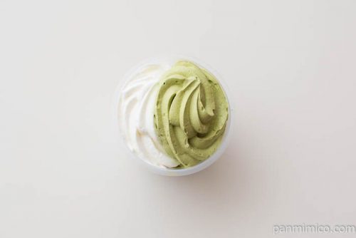 クリームたっぷり!宇治抹茶のプリン【ファミリーマート】蓋なし