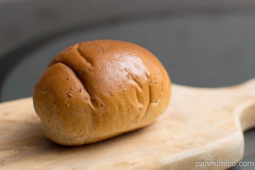 全粒粉入りテーブルロール（4）【ヤマザキ】横