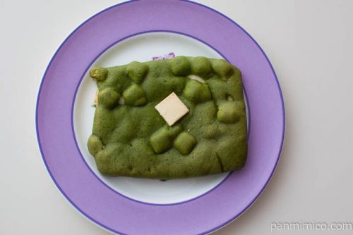 ビスチョコデニッシュ(抹茶&ホワイトチョコ)【ファミマ】皿盛り
