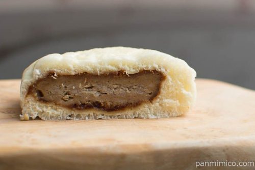 ふんわり包 粗挽きメンチカツ【ヤマザキ】中身