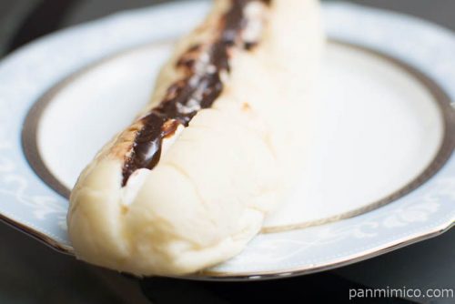 デイリーヤマザキ ちぎれるホイップロール（ベルギーチョコ）横