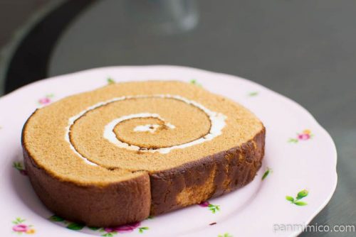 ふわふわ濃厚キャラメルロールケーキ【ローソン】横