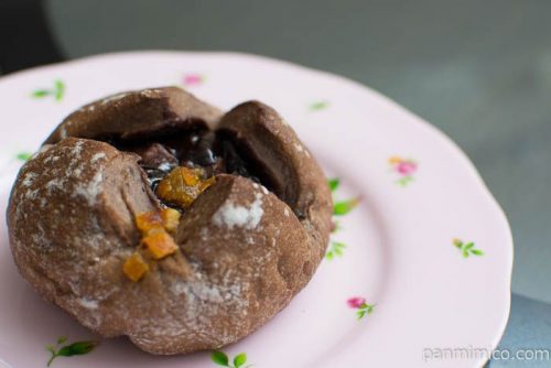 ごろっとしたチョコの入ったチョコパン【デイリーヤマザキ】横