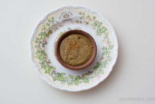 ほうじ茶タルト【ローソン】皿盛り