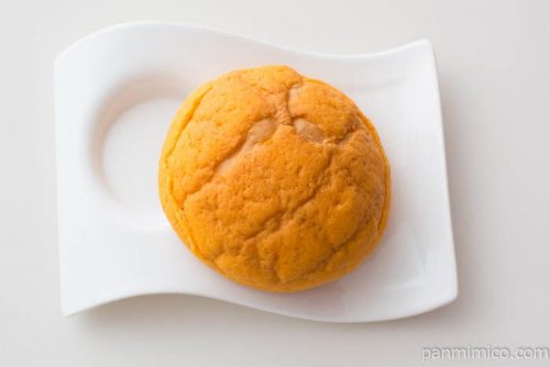 マンゴーメロンパン【パスコ】皿盛り