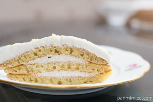 ココナッツミルククリームのパンケーキ【ローソン】中身