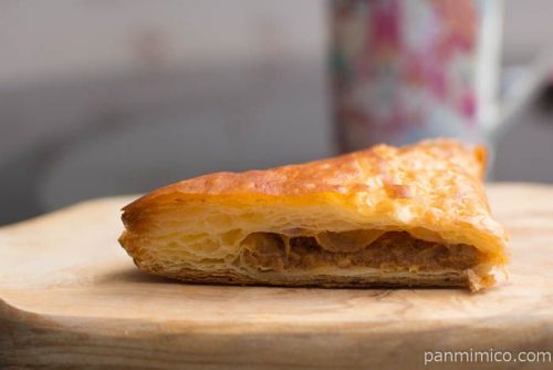 チキンパイ【ファミリーマート】中身はこんな感じ