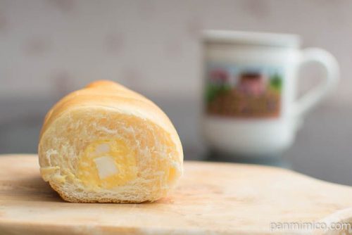 ランチコルネ ジューシーたまご【パスコ】中身はこんな感じ