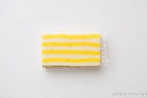 レモンのサンドケーキ【ファミリーマート】上から見た図
