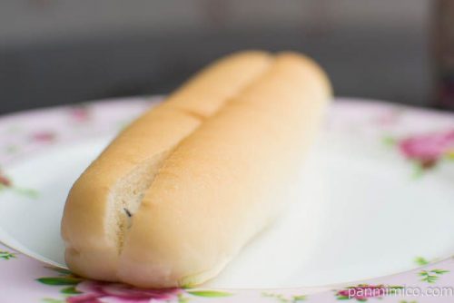 クッキー＆クリームフランス【神戸屋】横から見た図