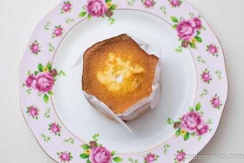 ふんわりシフォンケーキ（ホイップ）【ファミリーマート】上から見た図