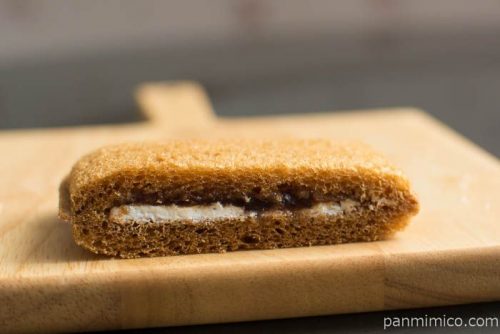 黒糖スナックサンド くちどけシナモン【フジパン】中身はこんな感じ