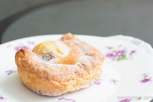 第一パン ラ・ベットラ イタリア栗とぶどうのケーキデニッシュ横から見た図