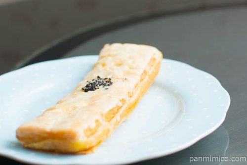 スティックドーワッツ(スイートポテト)【ヤマザキ】横から見た図