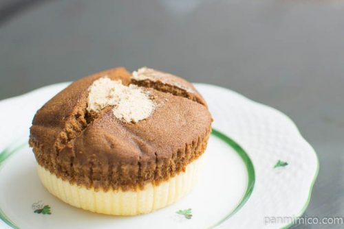 ティラミス風蒸しケーキ（コーヒークリーム入り）【ヤマザキ】横から見た図