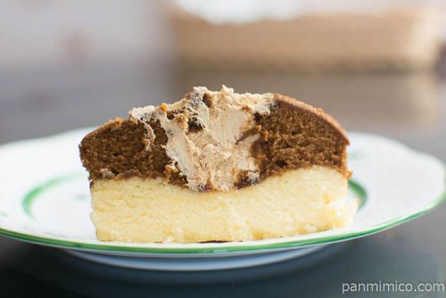 ティラミス風蒸しケーキ（コーヒークリーム入り）【ヤマザキ】中身はこんな感じ