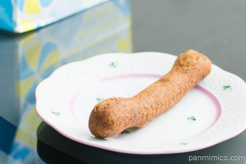 紅茶のマンナンスティック プレーン【ミスタードーナツ】横から見た図