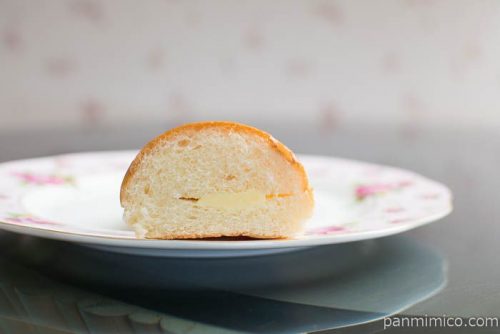 ミルクコッペ【フジパン】中身はこんな感じ