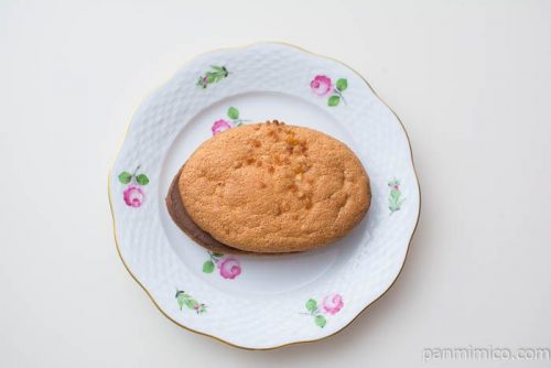 糖質を考えたふわっとパフケーキ【ローソン】上から見た図