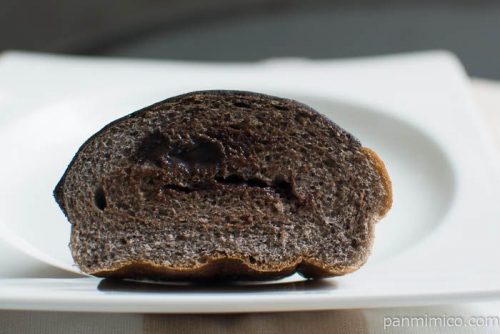 濃厚ショコラ【第一パン】中身はこんな感じ