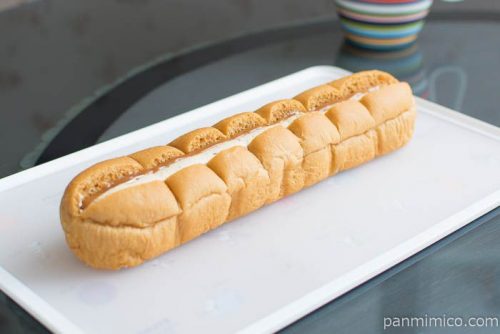 ちぎりパン（キャラメルクリーム）【セブンイレブン】横から見た図